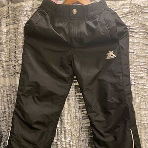 ZeroXposur Pink and Black Outerwear Snow Pants Preowned Size 7/8 Girls Winter